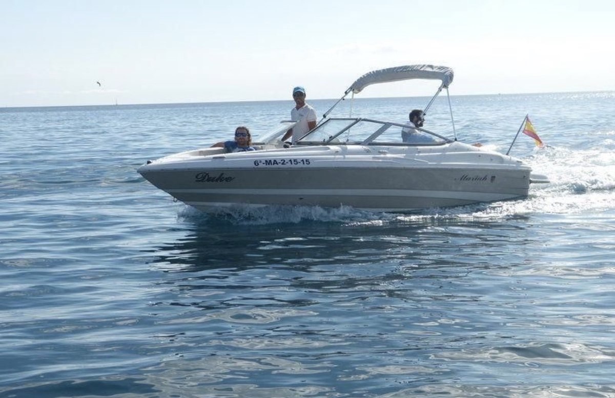 Mariah SX21 helm station