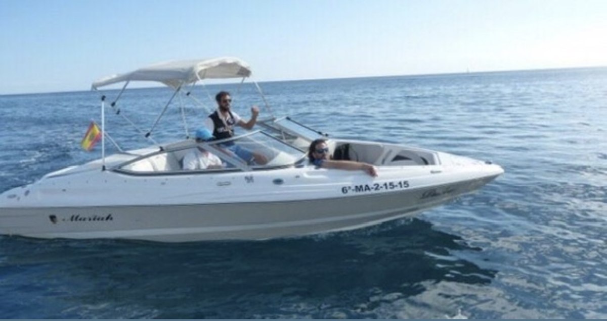 Mariah SX21 foredeck seating